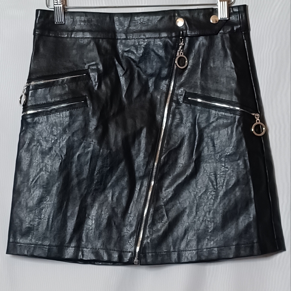 O.Vianca Women's Black Faux Leather Mini Skirt. Size S